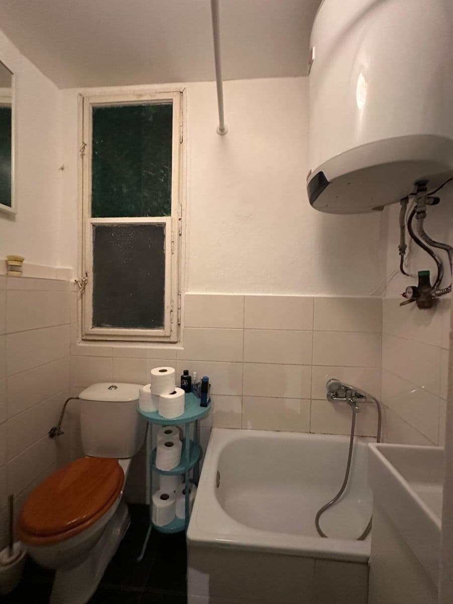 Pronájem bytu 2+kk 50 m², Jaromírova, Praha, Praha Pronájem bytu 2+kk 50 m², Jaromírova, Praha, Praha
