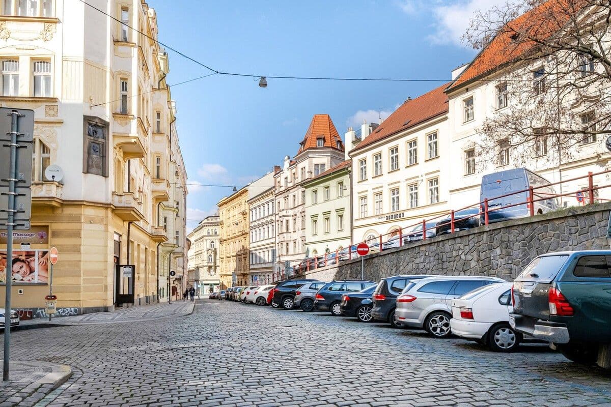 Pronájem bytu 48 m², Na Zderaze, Praha, Praha Pronájem bytu 48 m², Na Zderaze, Praha, Praha