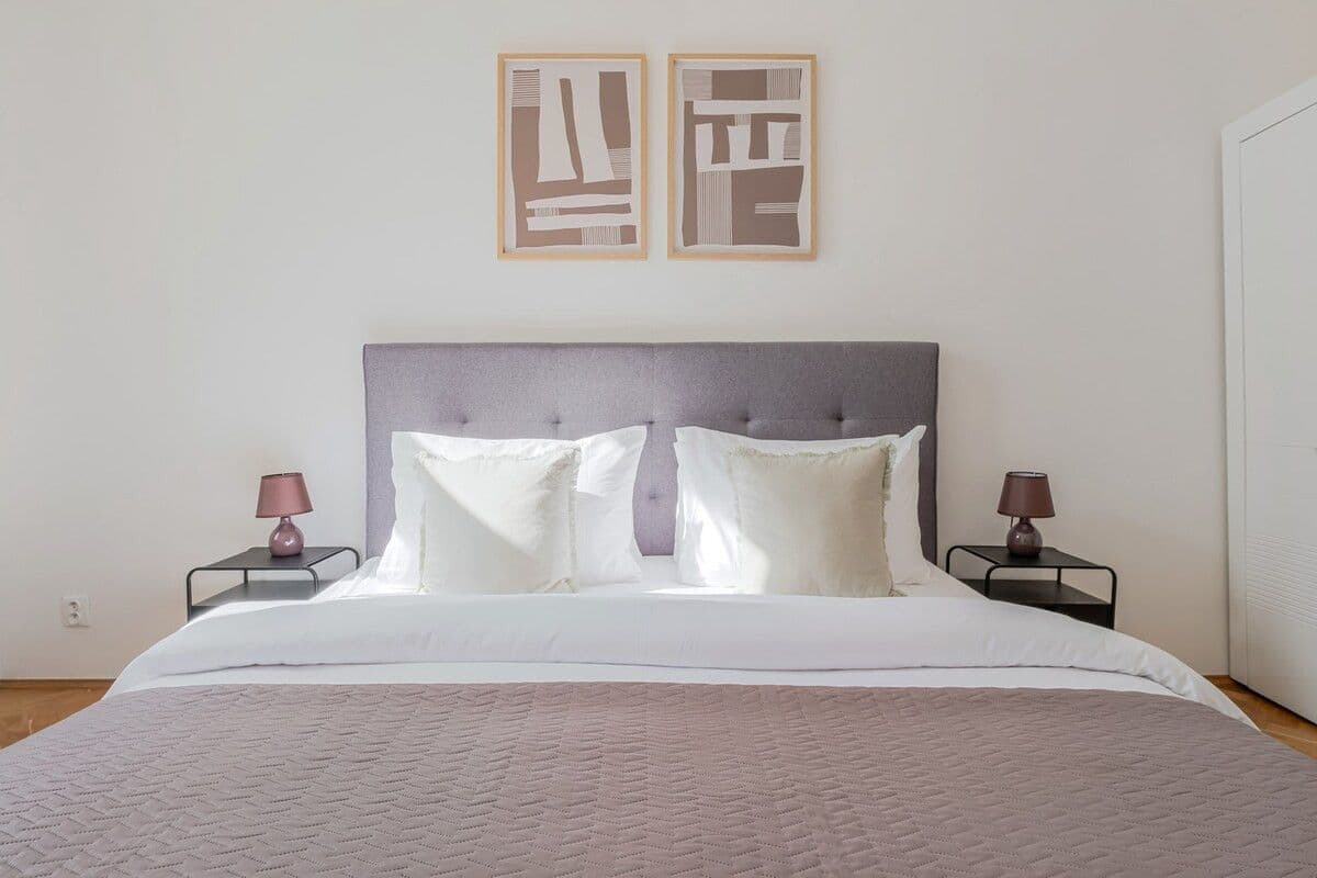 Pronájem bytu 48 m², Na Zderaze, Praha, Praha Pronájem bytu 48 m², Na Zderaze, Praha, Praha