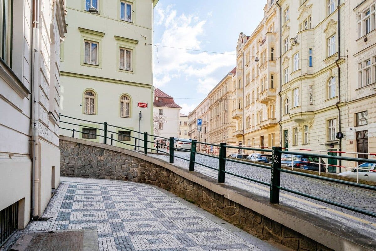 Pronájem bytu 48 m², Na Zderaze, Praha, Praha Pronájem bytu 48 m², Na Zderaze, Praha, Praha