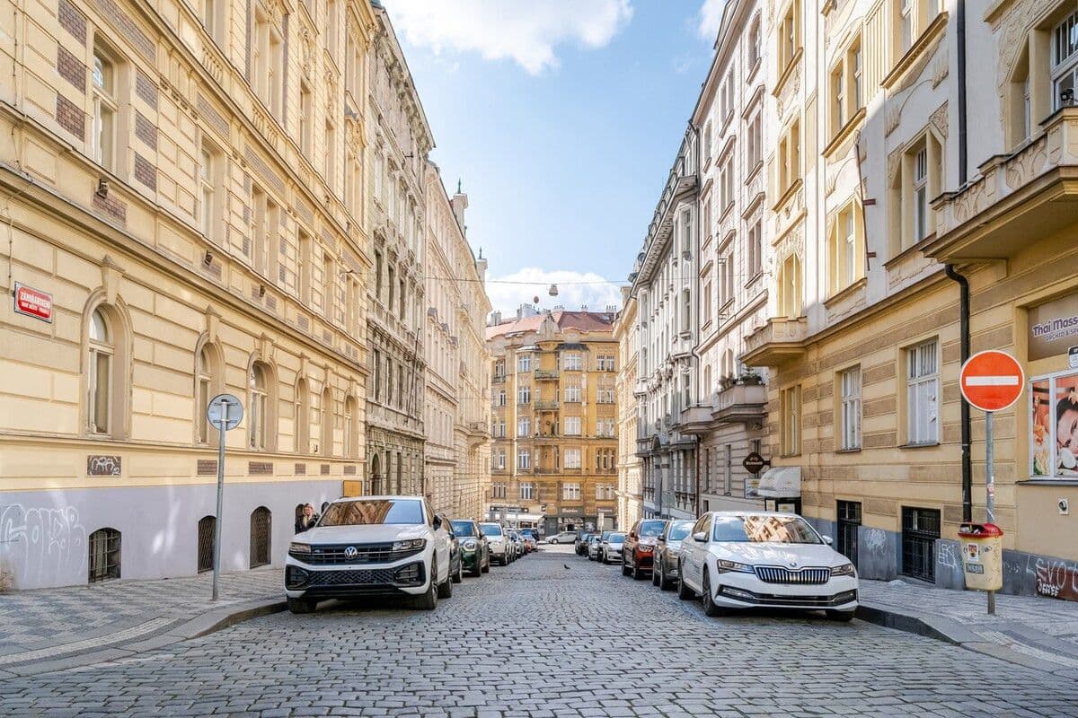 Pronájem bytu 48 m², Na Zderaze, Praha, Praha Pronájem bytu 48 m², Na Zderaze, Praha, Praha