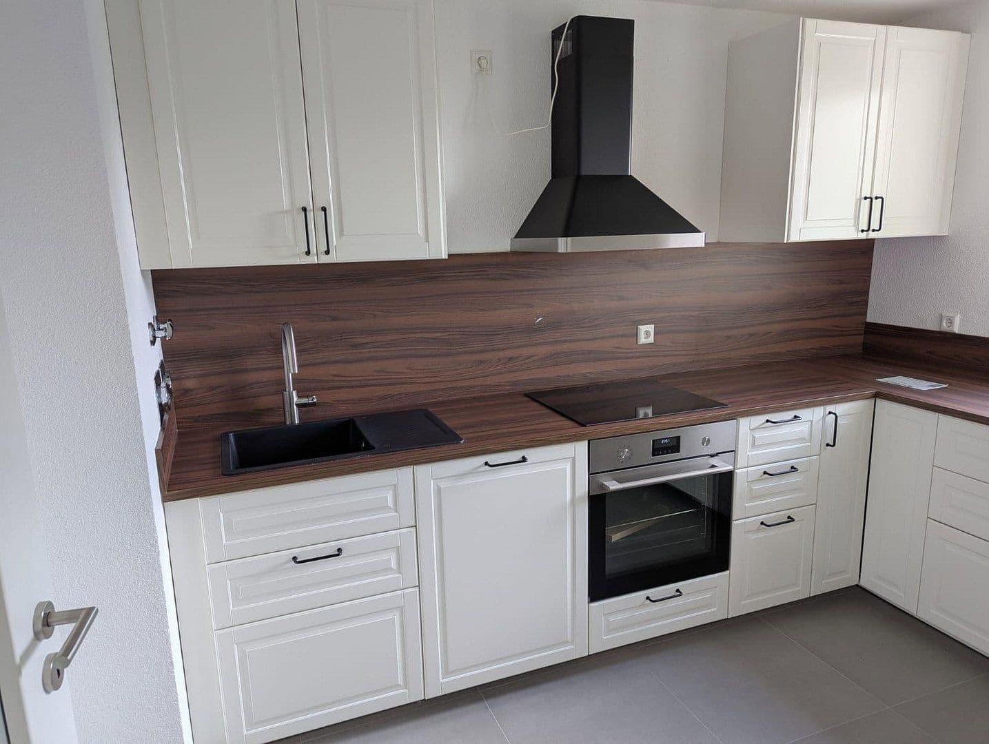 Pronájem bytu 4+1 94 m², Heidenheim an der Brenz, Bádensko-Württembersko Pronájem bytu 4+1 94 m², Heidenheim an der Brenz, Bádensko-Württembersko