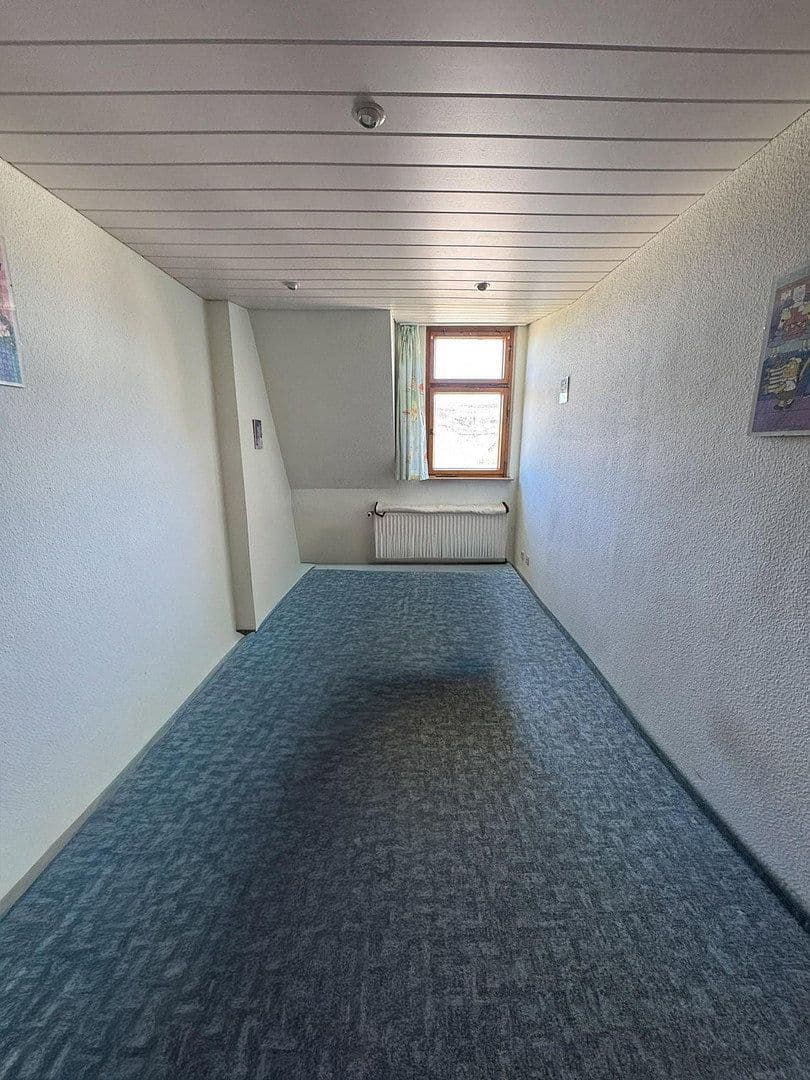 Pronájem bytu 6+1 115 m², Schwarzenberger Str. 75, Aue-Bad Schlema, Sasko Pronájem bytu 6+1 115 m², Schwarzenberger Str. 75, Aue-Bad Schlema, Sasko