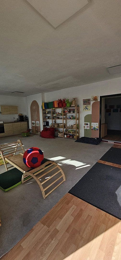 Pronájem kanceláře 83 m², Erkrather Straße 68, Düsseldorf, Severní Porýní-Vestfálsko Pronájem kanceláře 83 m², Erkrather Straße 68, Düsseldorf, Severní Porýní-Vestfálsko