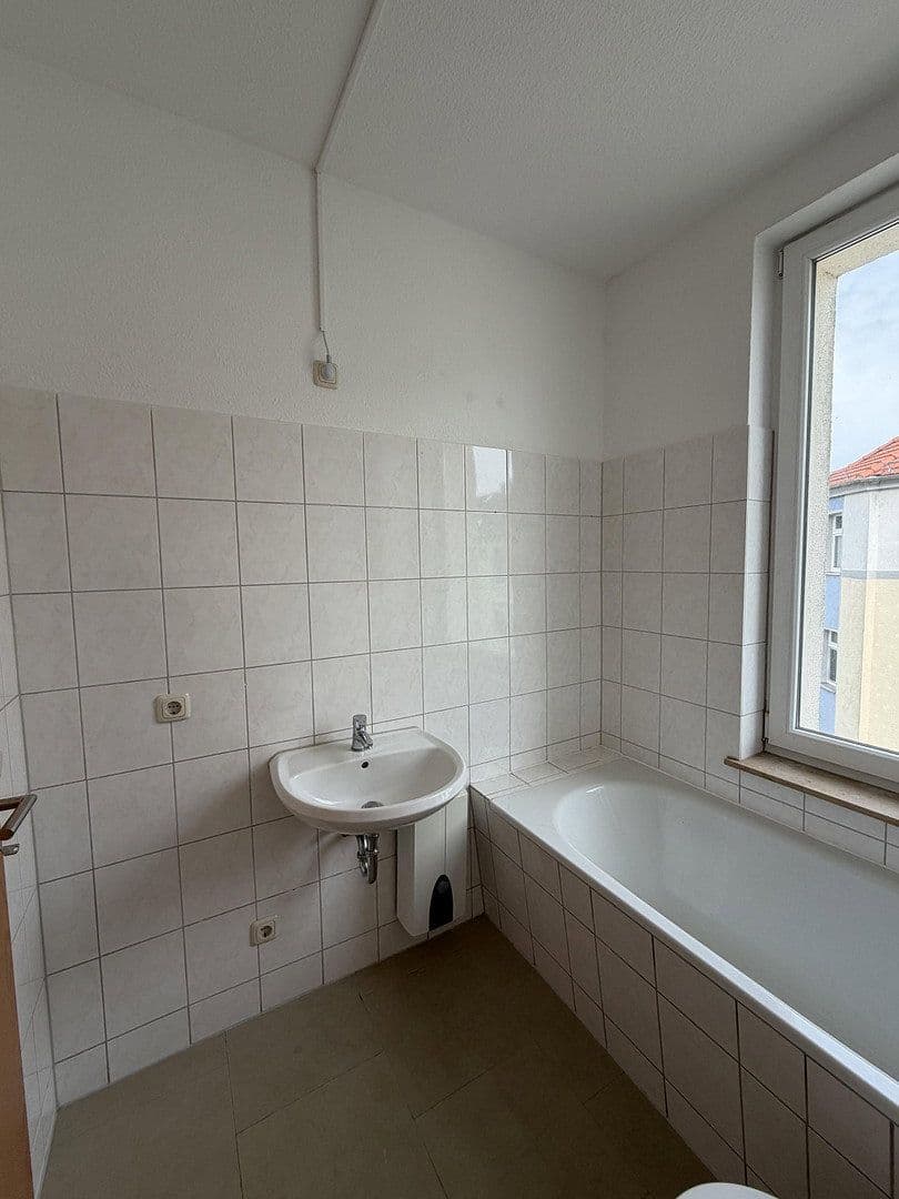 Pronájem bytu 3+kk 85 m², Ziegelstraße 47, Dessau-Roßlau, Sasko-Anhaltsko Pronájem bytu 3+kk 85 m², Ziegelstraße 47, Dessau-Roßlau, Sasko-Anhaltsko