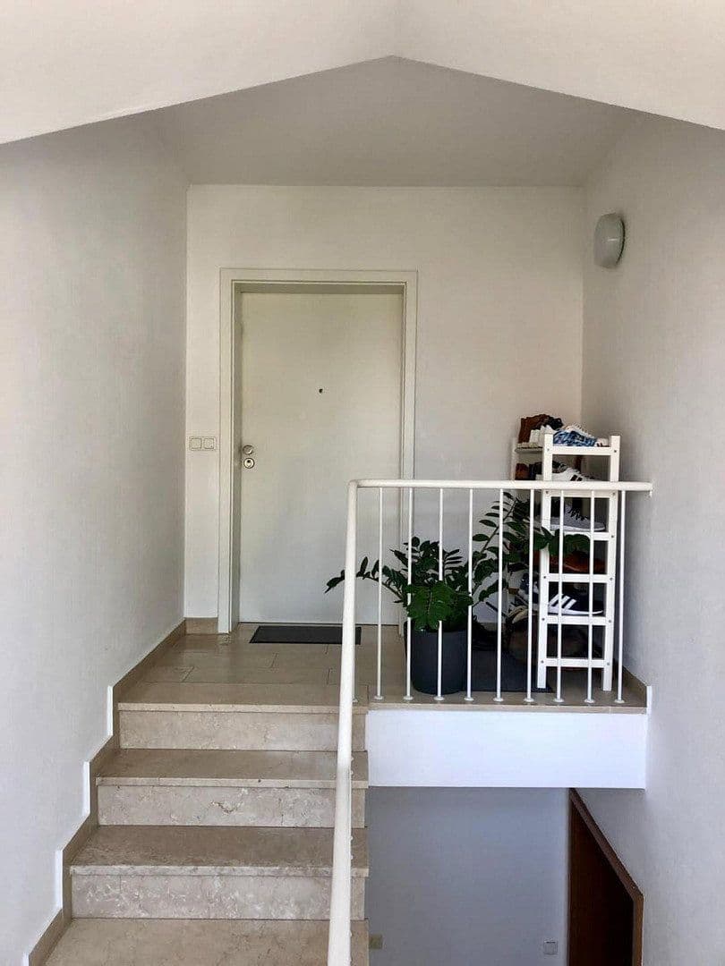 Prodej bytu 3+1 87 m², Reginastrasse 30, München, Bavorsko Prodej bytu 3+1 87 m², Reginastrasse 30, München, Bavorsko
