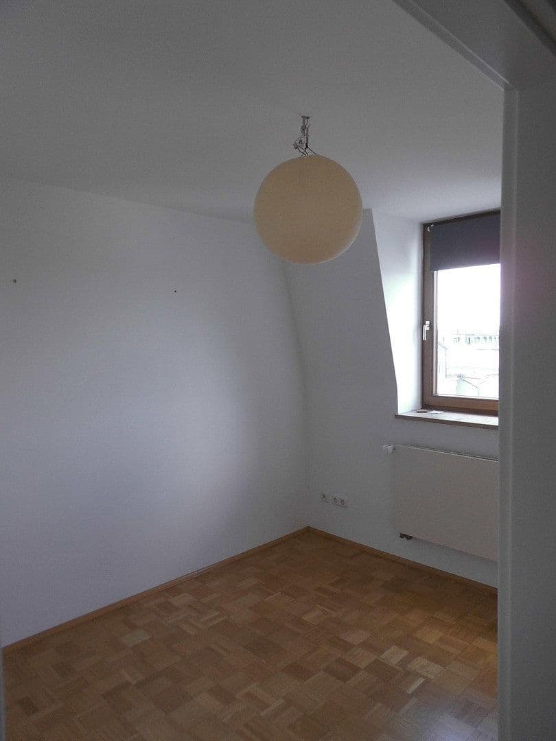 Pronájem bytu 3+1 84 m², Ferdinand-Lassalle-Str. 11, Leipzig, Sasko Pronájem bytu 3+1 84 m², Ferdinand-Lassalle-Str. 11, Leipzig, Sasko