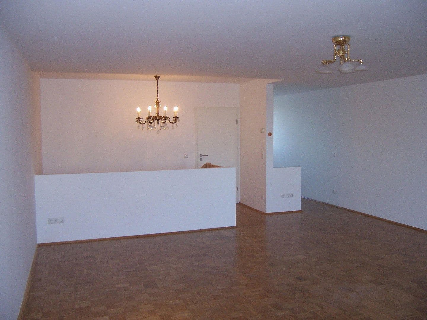 Pronájem bytu 3+1 84 m², Ferdinand-Lassalle-Str. 11, Leipzig, Sasko Pronájem bytu 3+1 84 m², Ferdinand-Lassalle-Str. 11, Leipzig, Sasko
