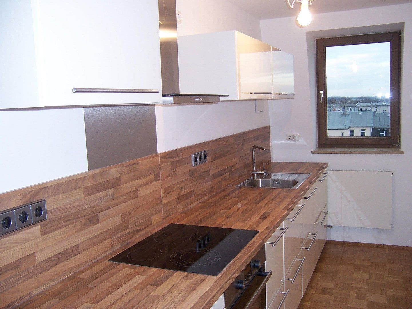 Pronájem bytu 3+1 84 m², Ferdinand-Lassalle-Str. 11, Leipzig, Sasko Pronájem bytu 3+1 84 m², Ferdinand-Lassalle-Str. 11, Leipzig, Sasko