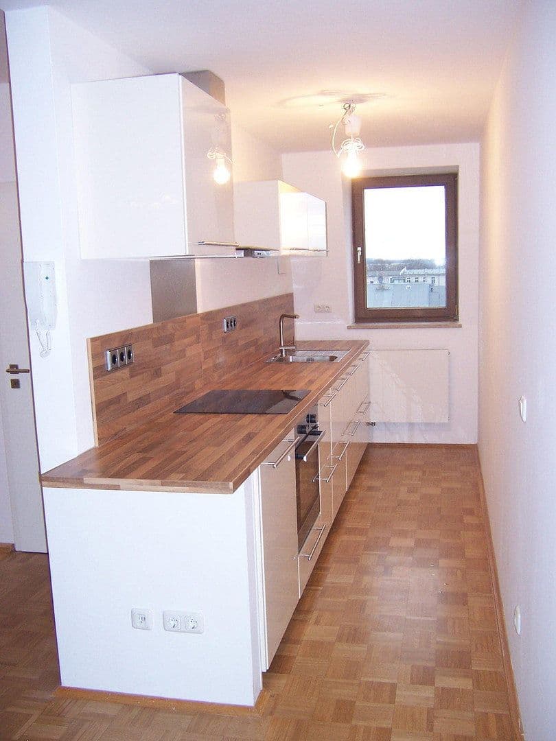 Pronájem bytu 3+1 84 m², Ferdinand-Lassalle-Str. 11, Leipzig, Sasko Pronájem bytu 3+1 84 m², Ferdinand-Lassalle-Str. 11, Leipzig, Sasko