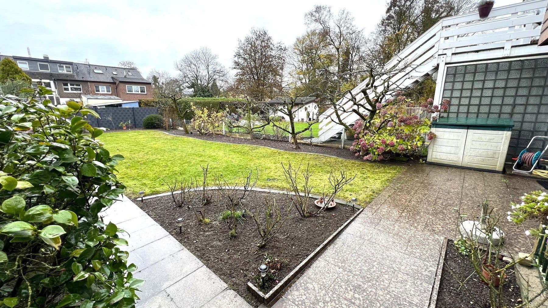 Prodej domu 125 m², pozemek 339 m², Duisburg, Severní Porýní-Vestfálsko Prodej domu 125 m², pozemek 339 m², Duisburg, Severní Porýní-Vestfálsko
