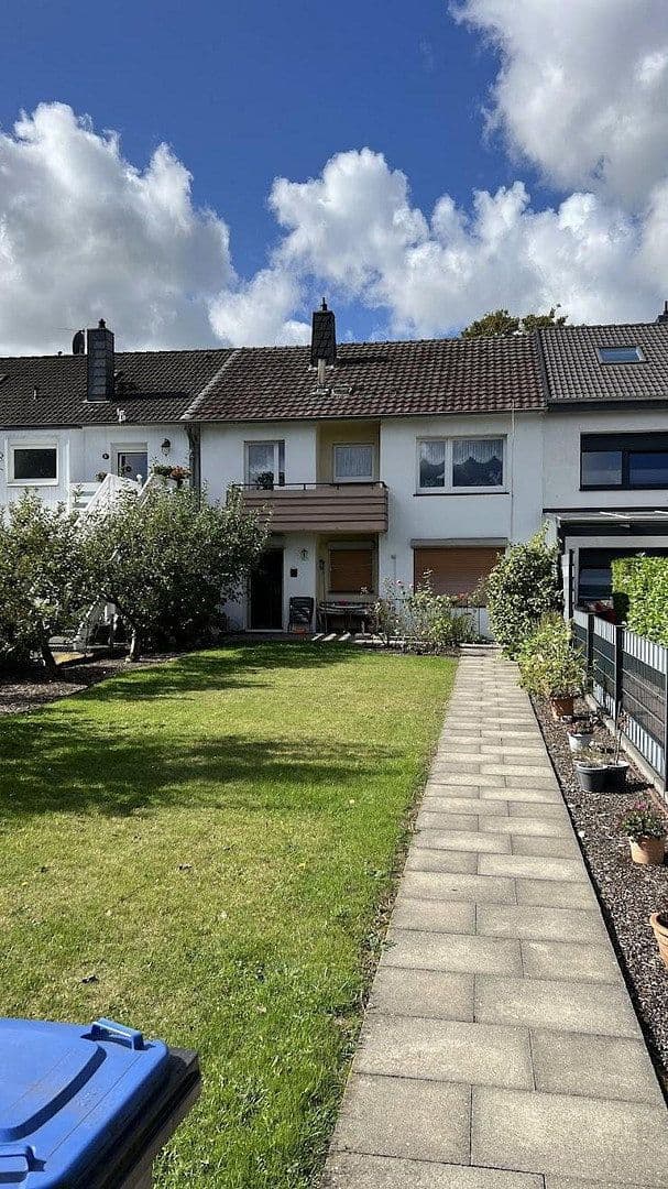 Prodej domu 125 m², pozemek 339 m², Duisburg, Severní Porýní-Vestfálsko Prodej domu 125 m², pozemek 339 m², Duisburg, Severní Porýní-Vestfálsko