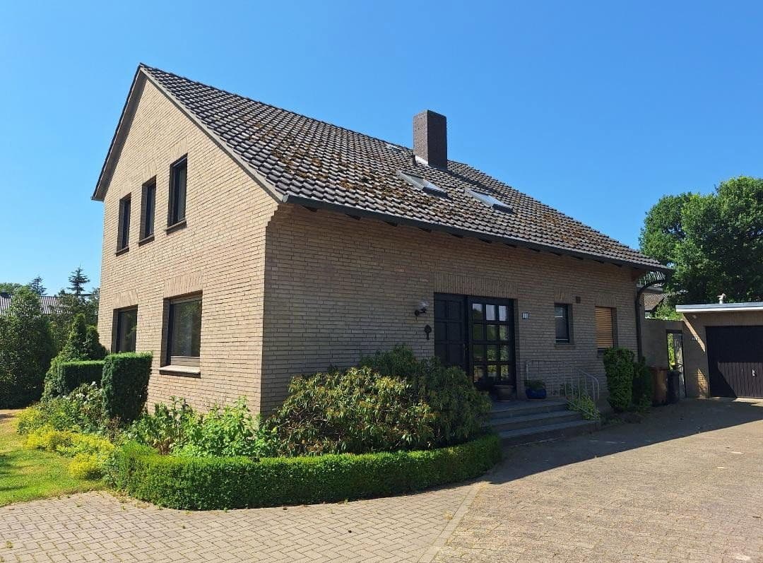 Prodej domu 204 m², pozemek 3.250 m², Diepholz, Dolní Sasko Prodej domu 204 m², pozemek 3.250 m², Diepholz, Dolní Sasko