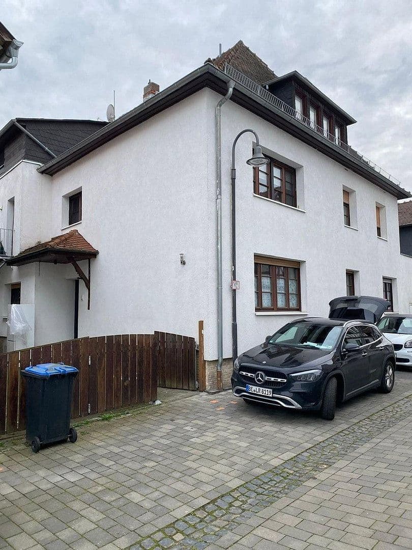 Prodej bytu 3+1 84 m², Klappergase 4, Rosbach v. d. Höhe, Hessen Prodej bytu 3+1 84 m², Klappergase 4, Rosbach v. d. Höhe, Hessen