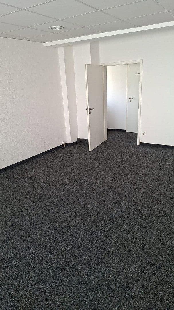 Pronájem nebytového prostoru 44 m², Bahnhofstr., Mörfelden-Walldorf, Hessen Pronájem nebytového prostoru 44 m², Bahnhofstr., Mörfelden-Walldorf, Hessen