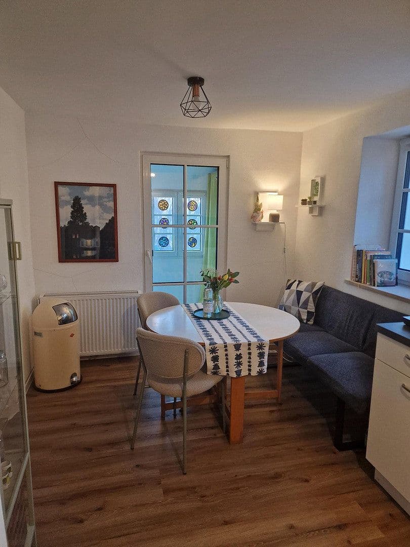 Pronájem bytu 2+1 60 m², Hofoldinger Straße 9, Sauerlach, Bavorsko Pronájem bytu 2+1 60 m², Hofoldinger Straße 9, Sauerlach, Bavorsko