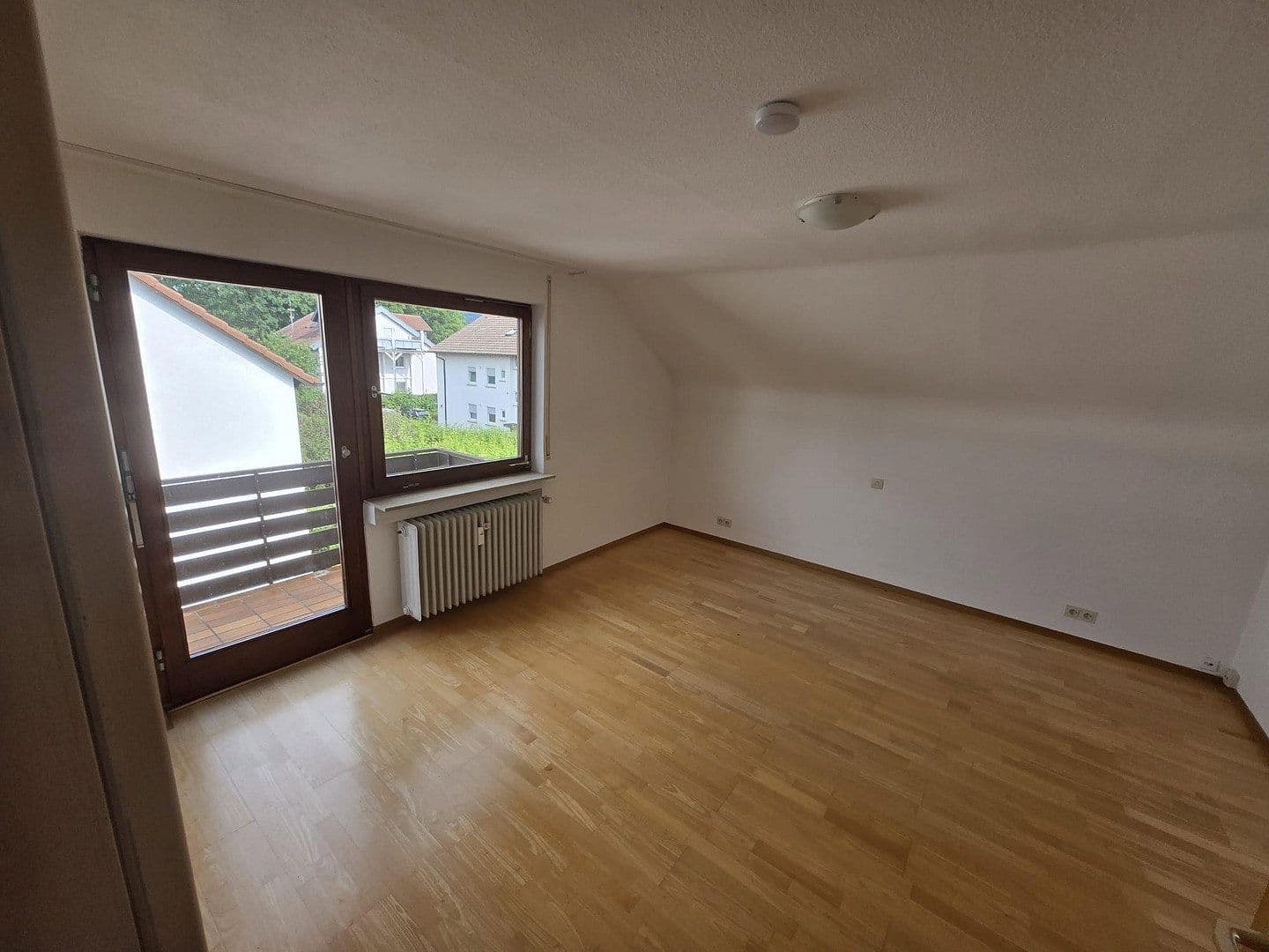 Prodej bytu 3+1 78 m², Buchenstraße 9, Heiningen, Bádensko-Württembersko Prodej bytu 3+1 78 m², Buchenstraße 9, Heiningen, Bádensko-Württembersko