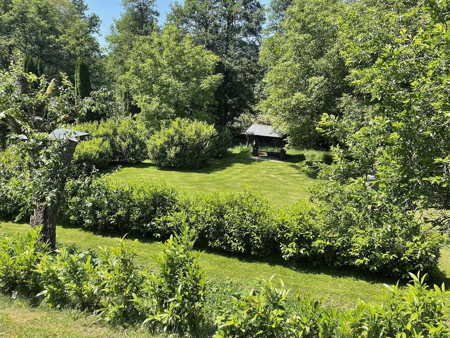 Prodej domu 160 m², pozemek 7.296 m², Gerolstein, Porýní-Falc Prodej domu 160 m², pozemek 7.296 m², Gerolstein, Porýní-Falc