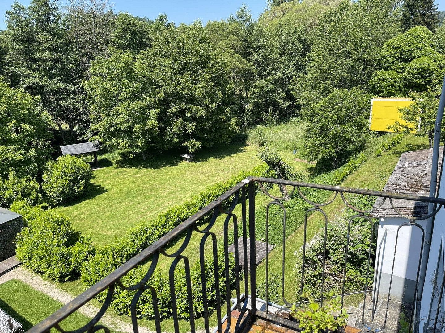 Prodej domu 160 m², pozemek 7.296 m², Gerolstein, Porýní-Falc Prodej domu 160 m², pozemek 7.296 m², Gerolstein, Porýní-Falc