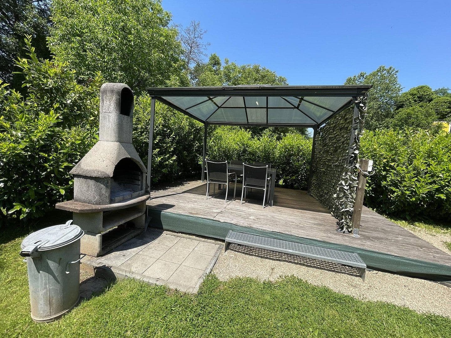 Prodej domu 160 m², pozemek 7.296 m², Gerolstein, Porýní-Falc Prodej domu 160 m², pozemek 7.296 m², Gerolstein, Porýní-Falc