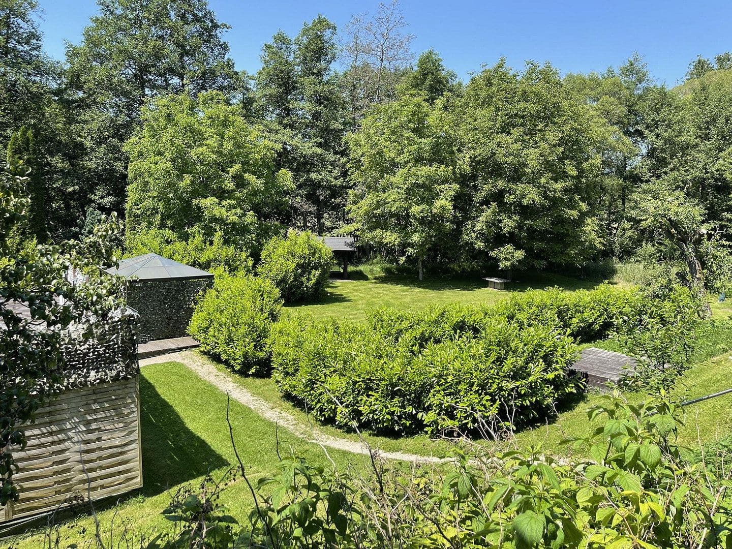 Prodej domu 160 m², pozemek 7.296 m², Gerolstein, Porýní-Falc Prodej domu 160 m², pozemek 7.296 m², Gerolstein, Porýní-Falc