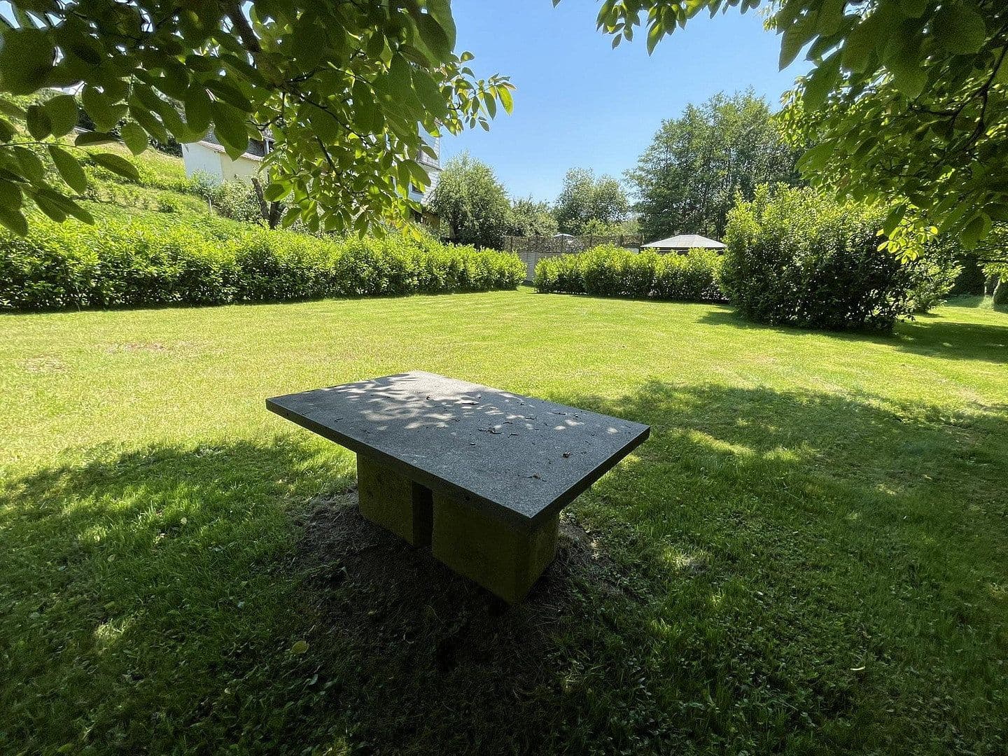 Prodej domu 160 m², pozemek 7.296 m², Gerolstein, Porýní-Falc Prodej domu 160 m², pozemek 7.296 m², Gerolstein, Porýní-Falc