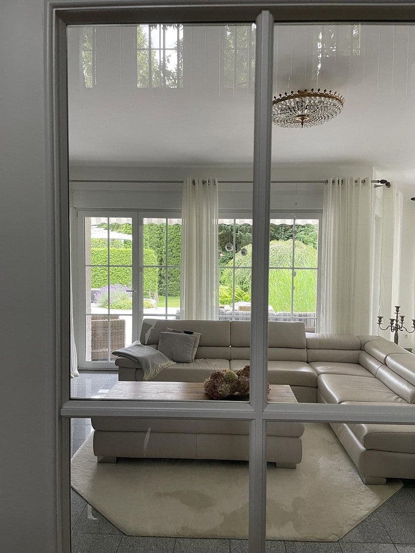 Prodej domu 250 m², pozemek 2.300 m², Glienicke/Nordbahn, Braniborsko Prodej domu 250 m², pozemek 2.300 m², Glienicke/Nordbahn, Braniborsko