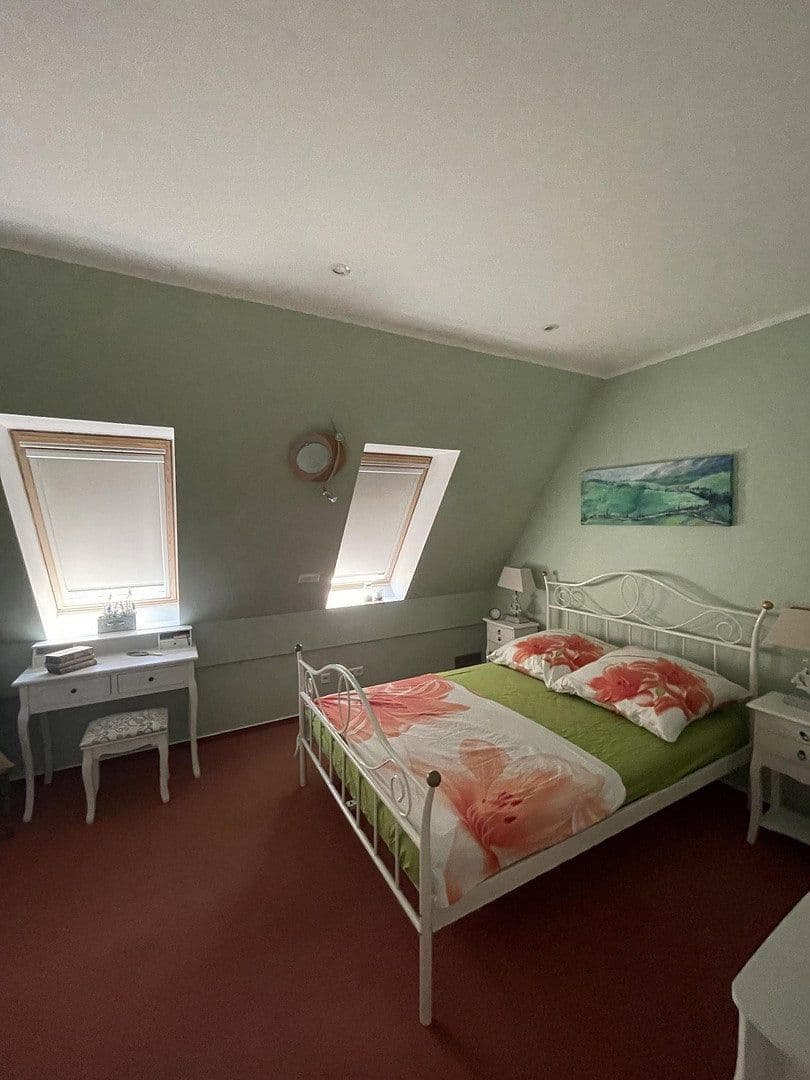 Prodej domu 250 m², pozemek 2.300 m², Glienicke/Nordbahn, Braniborsko Prodej domu 250 m², pozemek 2.300 m², Glienicke/Nordbahn, Braniborsko