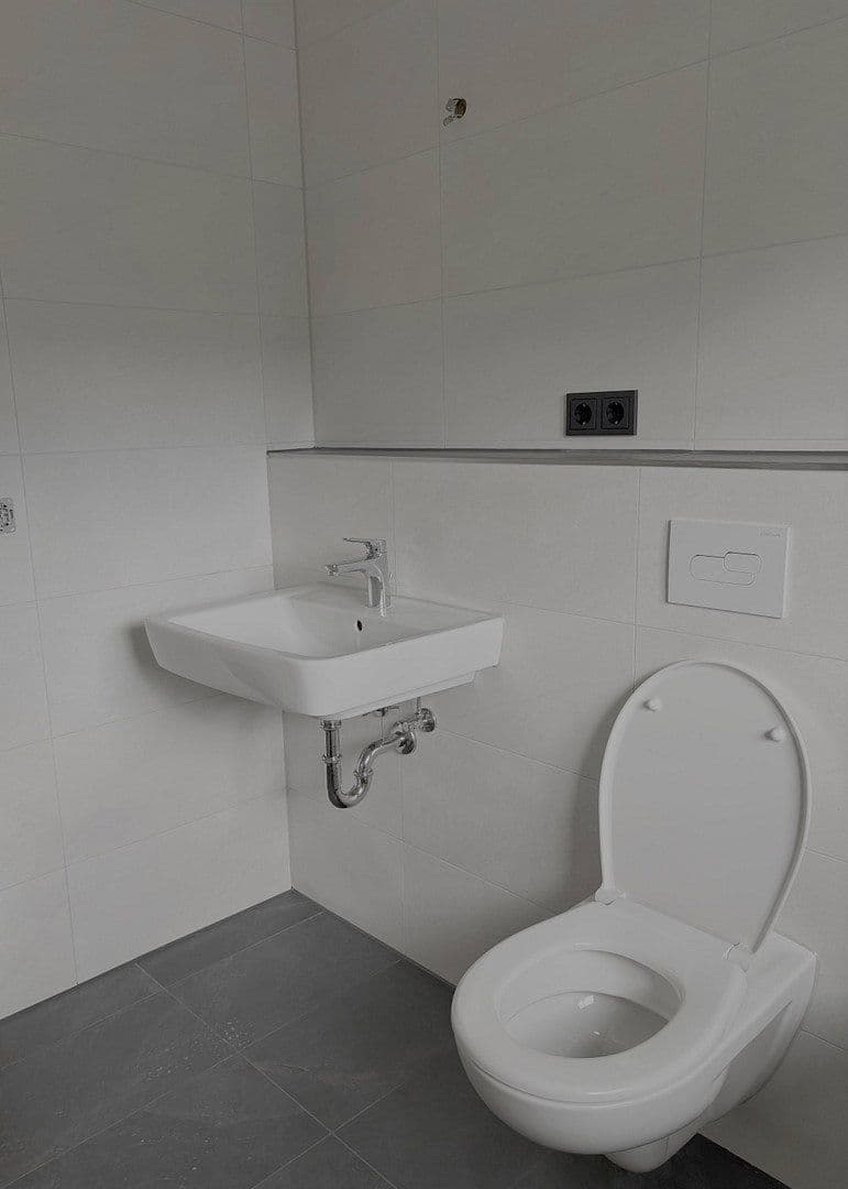 Prodej bytu 3+1 68 m², Am Weißiger Bach 147a, Dresden, Sasko Prodej bytu 3+1 68 m², Am Weißiger Bach 147a, Dresden, Sasko