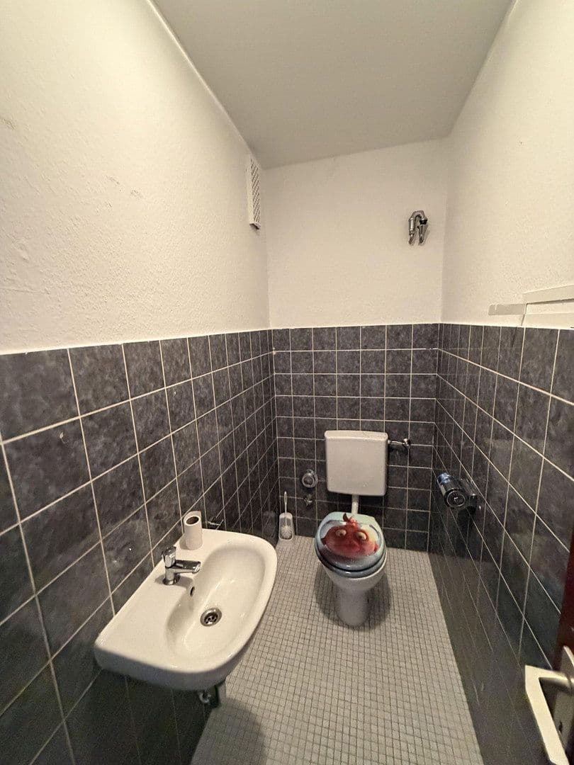 Pronájem bytu 4+1 133 m², Ludwigstraße 70, Wald-Michelbach, Hessen Pronájem bytu 4+1 133 m², Ludwigstraße 70, Wald-Michelbach, Hessen