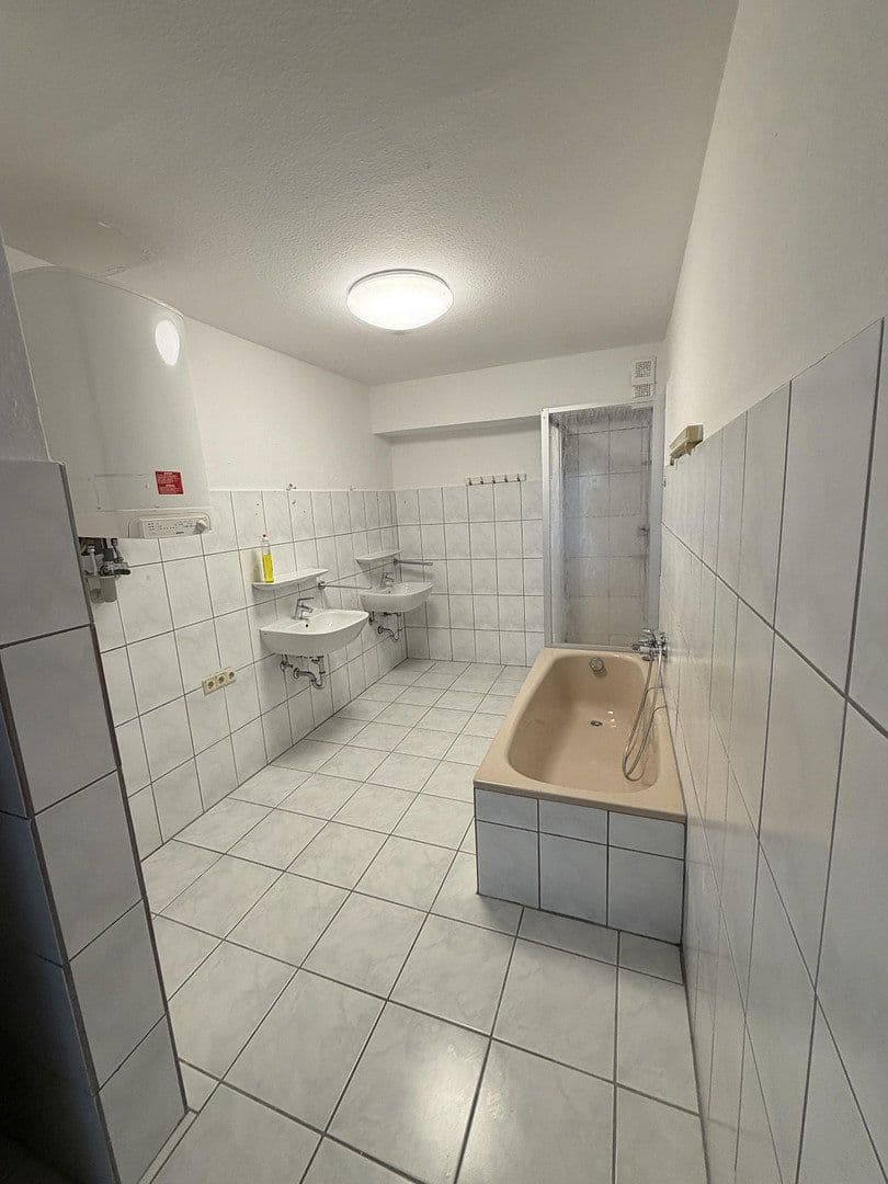 Pronájem bytu 4+1 133 m², Ludwigstraße 70, Wald-Michelbach, Hessen Pronájem bytu 4+1 133 m², Ludwigstraße 70, Wald-Michelbach, Hessen