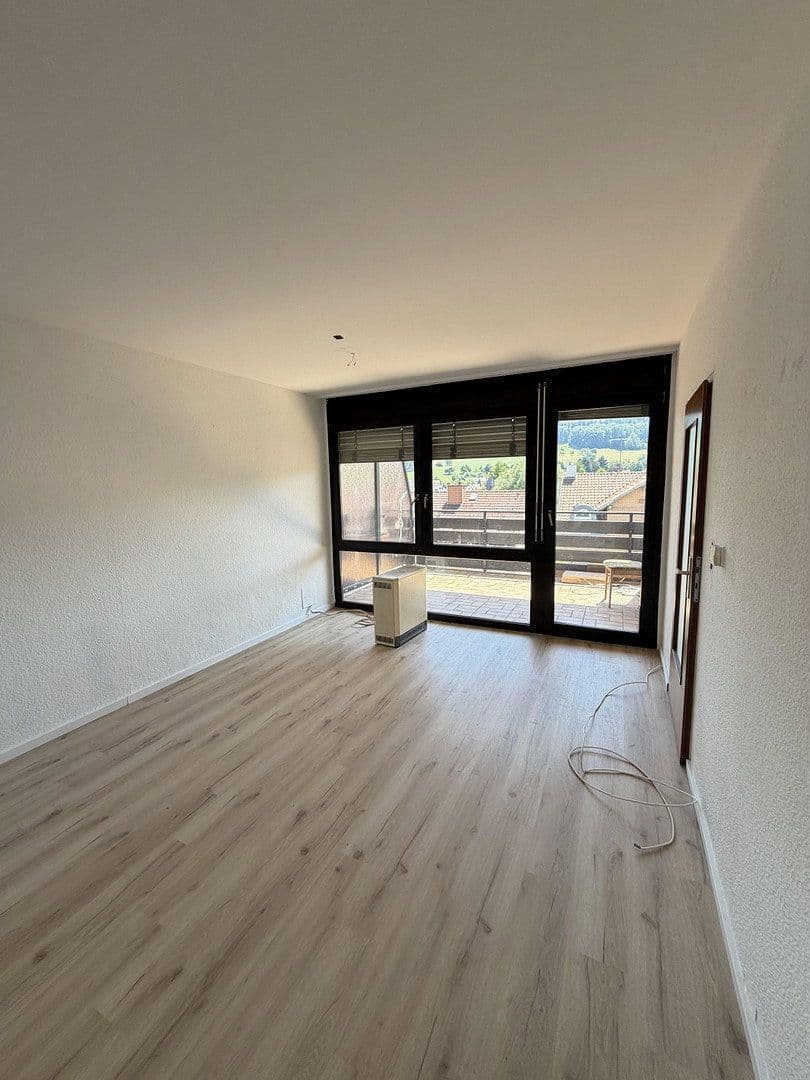 Pronájem bytu 4+1 133 m², Ludwigstraße 70, Wald-Michelbach, Hessen Pronájem bytu 4+1 133 m², Ludwigstraße 70, Wald-Michelbach, Hessen