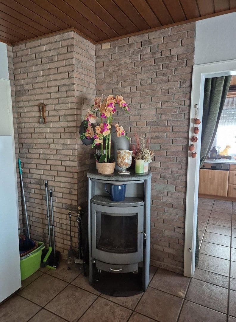 Pronájem bytu 3+1 110 m², Eudenbacherstr 134, Königswinter, Severní Porýní-Vestfálsko Pronájem bytu 3+1 110 m², Eudenbacherstr 134, Königswinter, Severní Porýní-Vestfálsko