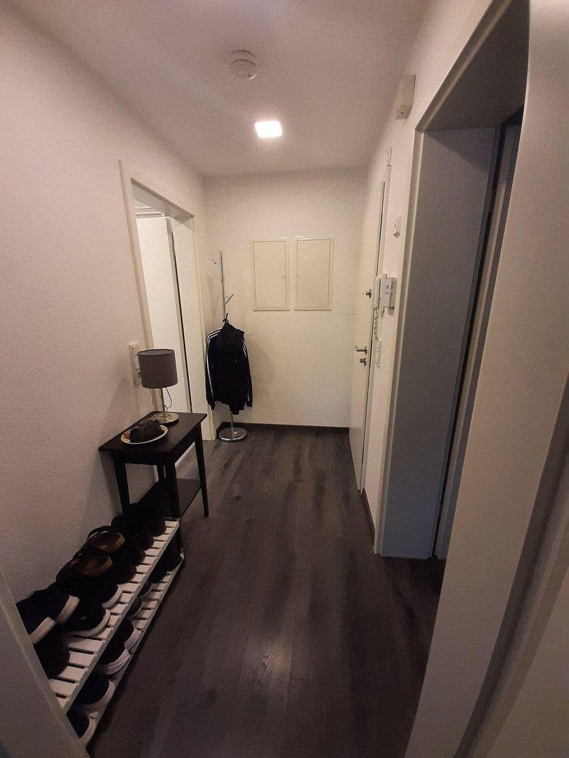 Pronájem bytu 1+1 40 m², Fliederweg 4, Schwetzingen, Bádensko-Württembersko Pronájem bytu 1+1 40 m², Fliederweg 4, Schwetzingen, Bádensko-Württembersko