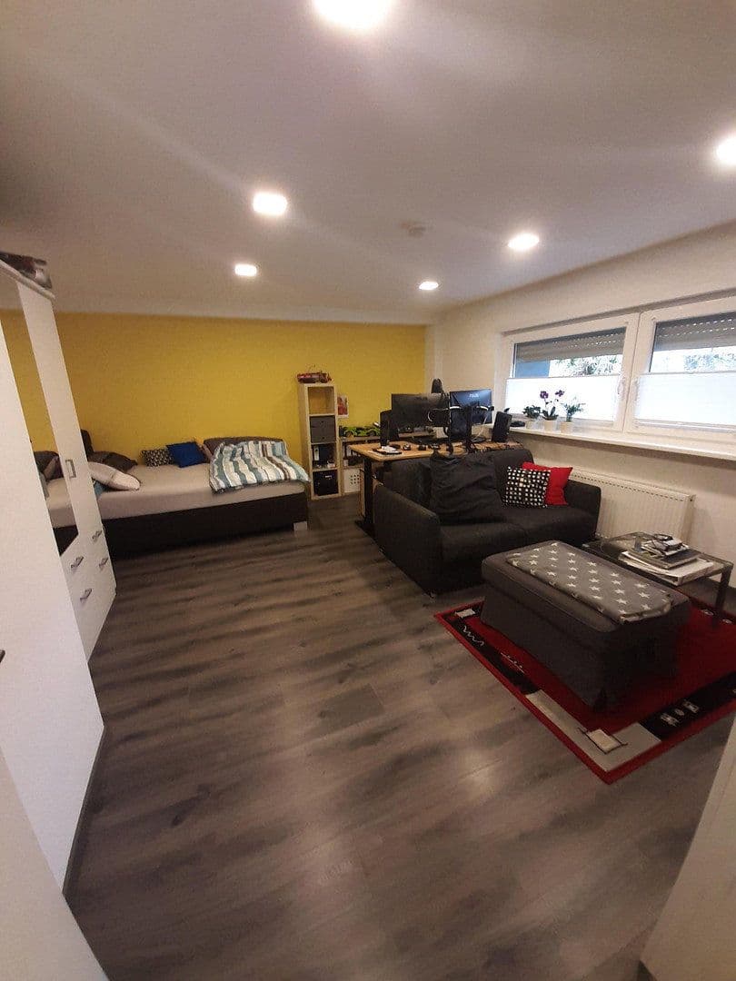 Pronájem bytu 1+1 40 m², Fliederweg 4, Schwetzingen, Bádensko-Württembersko Pronájem bytu 1+1 40 m², Fliederweg 4, Schwetzingen, Bádensko-Württembersko