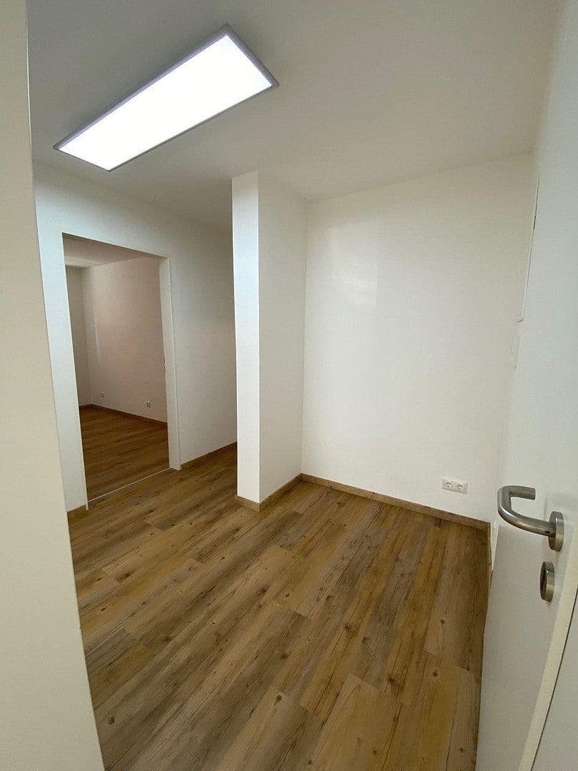 Pronájem bytu 3+1 74 m², Regensburg, Bavorsko Pronájem bytu 3+1 74 m², Regensburg, Bavorsko