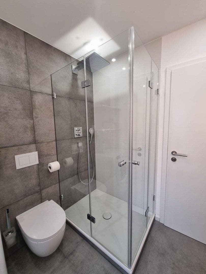 Pronájem bytu 2+1 60 m², Oberbilker Allee, 39, Düsseldorf, Severní Porýní-Vestfálsko Pronájem bytu 2+1 60 m², Oberbilker Allee, 39, Düsseldorf, Severní Porýní-Vestfálsko
