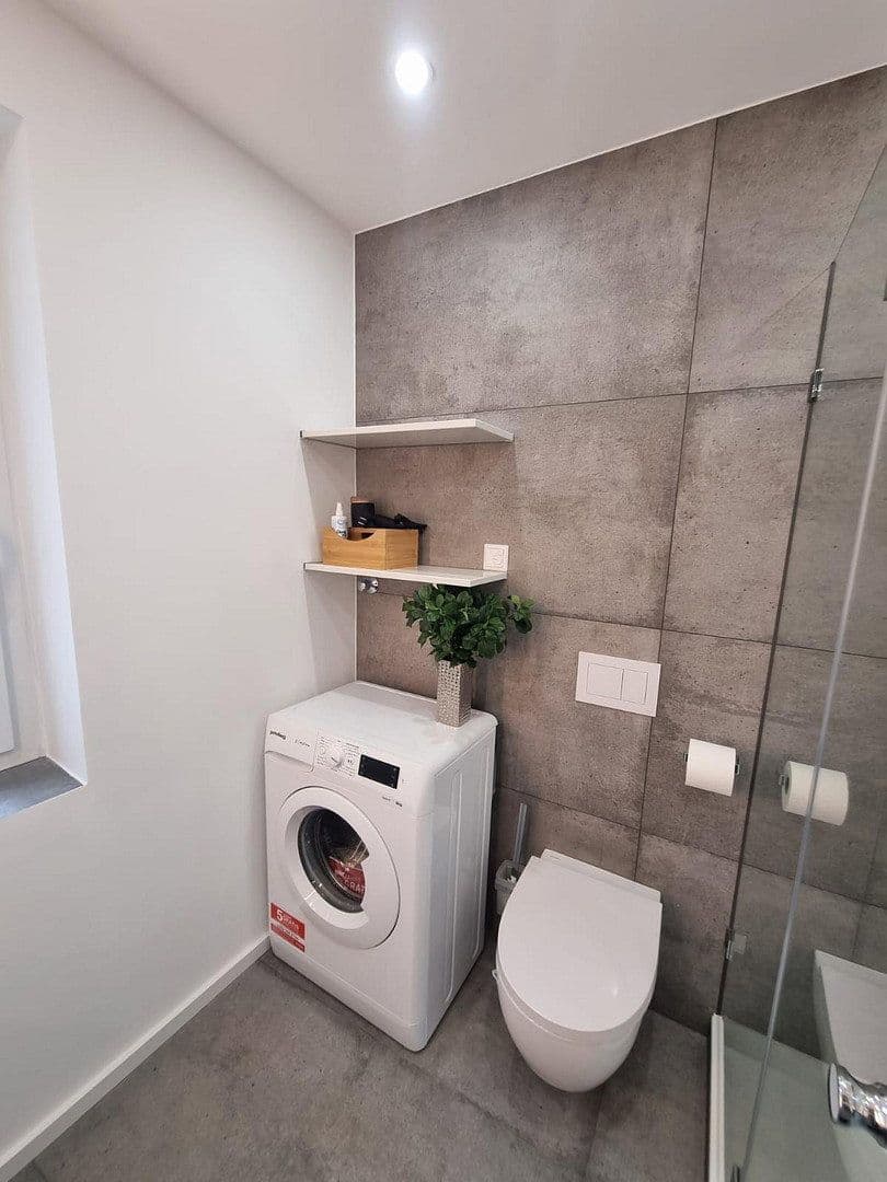 Pronájem bytu 2+1 60 m², Oberbilker Allee, 39, Düsseldorf, Severní Porýní-Vestfálsko Pronájem bytu 2+1 60 m², Oberbilker Allee, 39, Düsseldorf, Severní Porýní-Vestfálsko