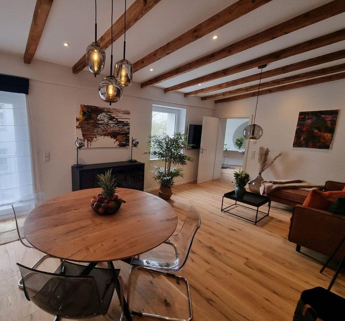 Pronájem bytu 2+1 60 m², Oberbilker Allee, 39, Düsseldorf, Severní Porýní-Vestfálsko Pronájem bytu 2+1 60 m², Oberbilker Allee, 39, Düsseldorf, Severní Porýní-Vestfálsko