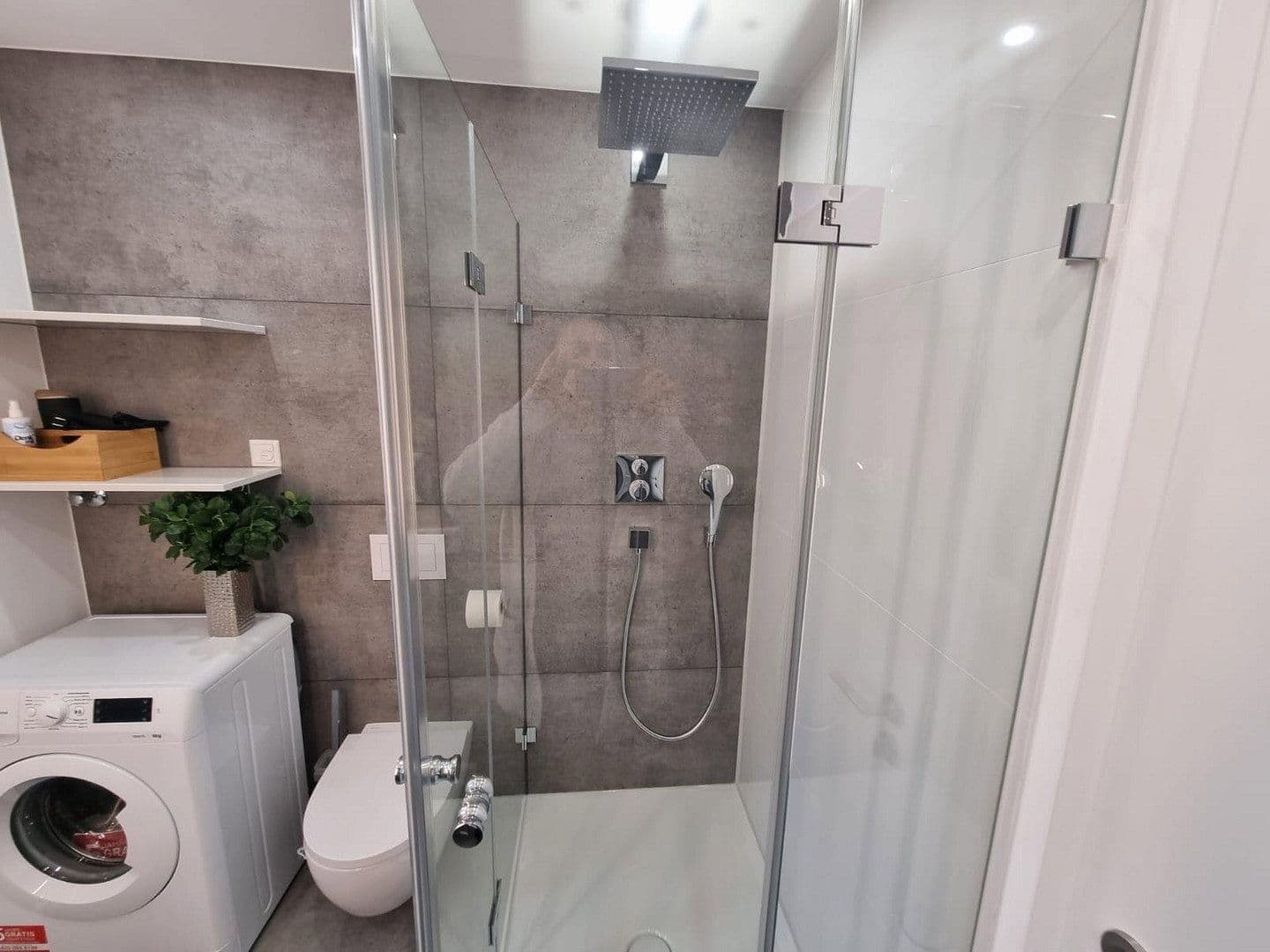 Pronájem bytu 2+1 60 m², Oberbilker Allee, 39, Düsseldorf, Severní Porýní-Vestfálsko Pronájem bytu 2+1 60 m², Oberbilker Allee, 39, Düsseldorf, Severní Porýní-Vestfálsko