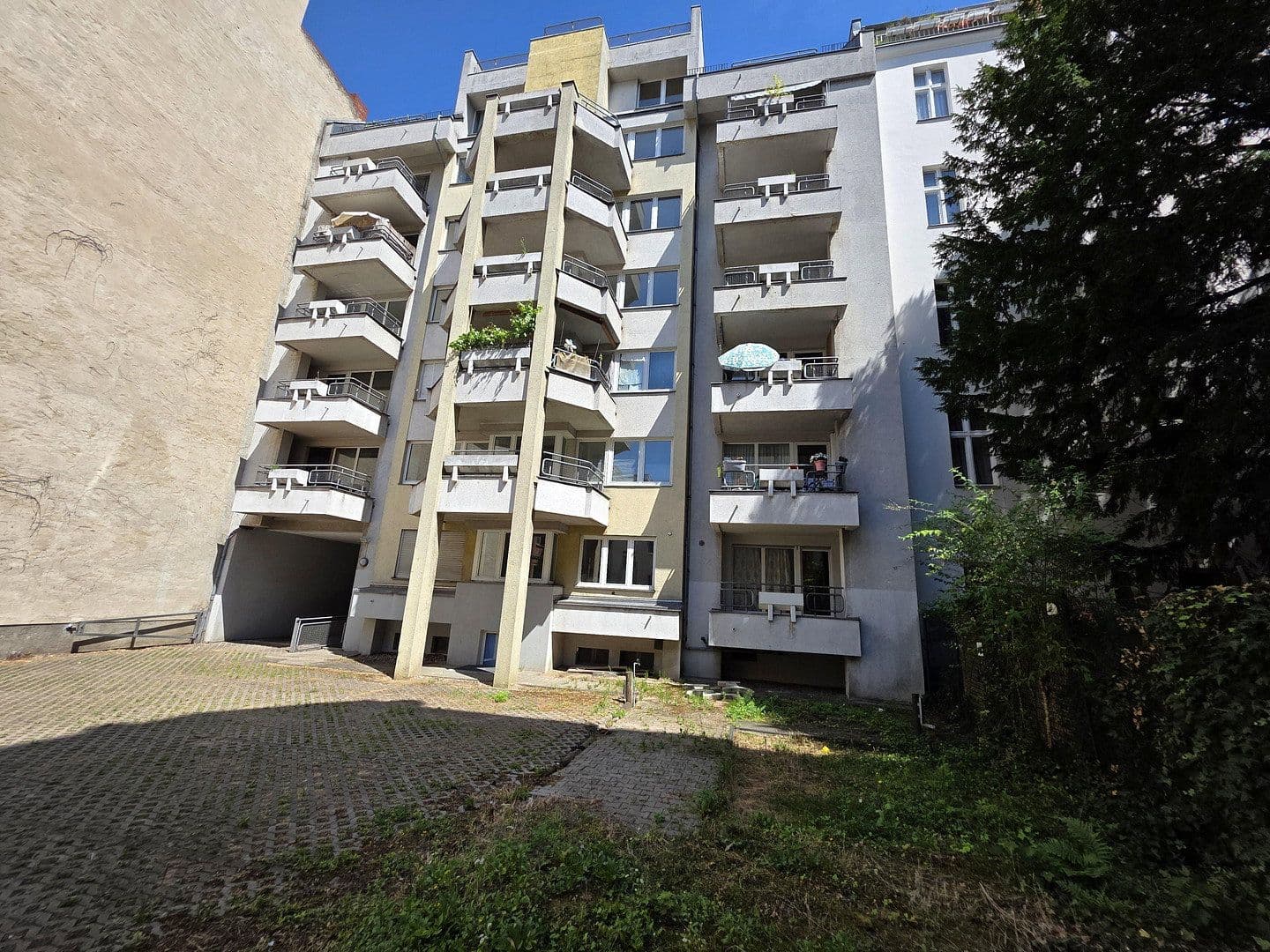 Prodej domu 1.780 m², pozemek 610 m², Berlin, Berlín Prodej domu 1.780 m², pozemek 610 m², Berlin, Berlín