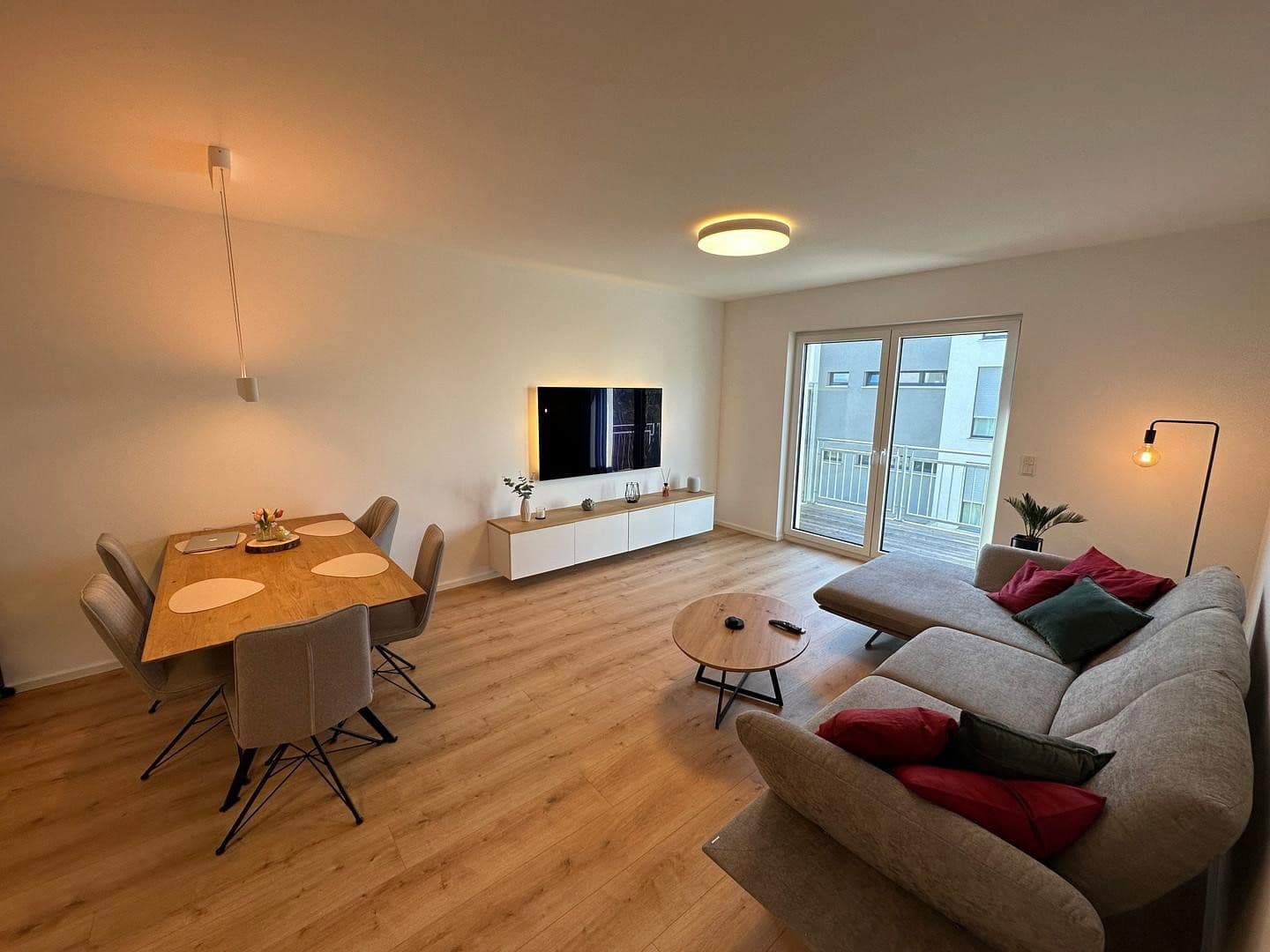 Pronájem bytu 2+1 65 m², Frida-Kahlo-Straße 17, Braunschweig, Dolní Sasko Pronájem bytu 2+1 65 m², Frida-Kahlo-Straße 17, Braunschweig, Dolní Sasko