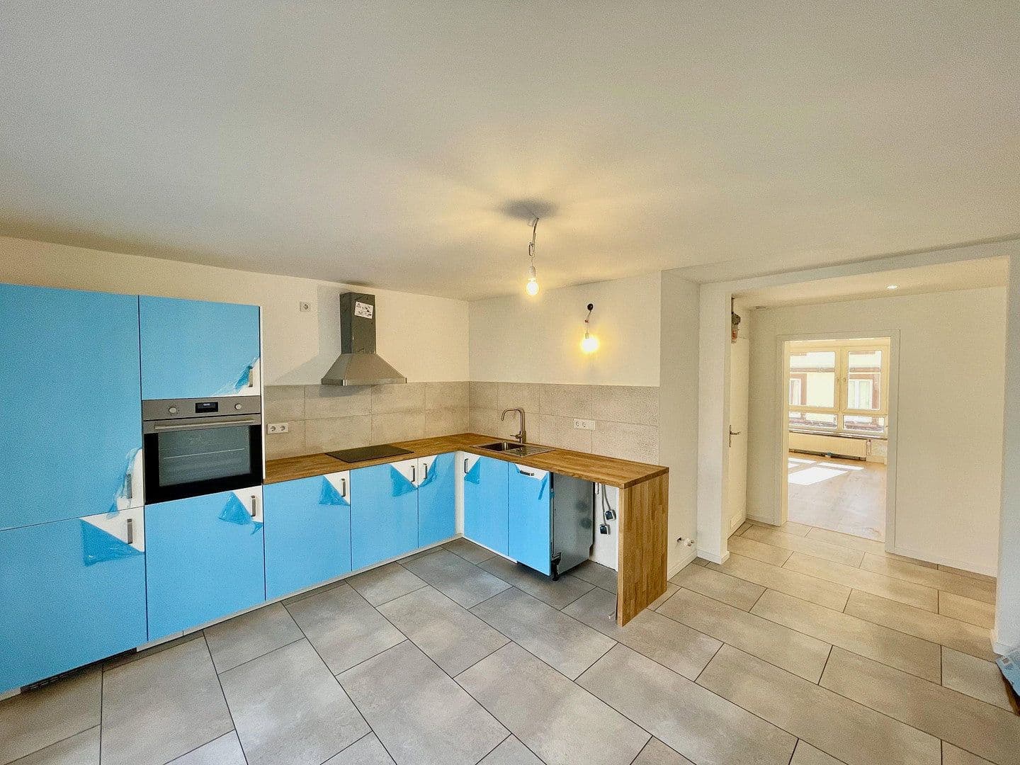 Pronájem bytu 2+1 60 m², St.-Franziskus-Str. 9, Kaiserslautern, Porýní-Falc Pronájem bytu 2+1 60 m², St.-Franziskus-Str. 9, Kaiserslautern, Porýní-Falc