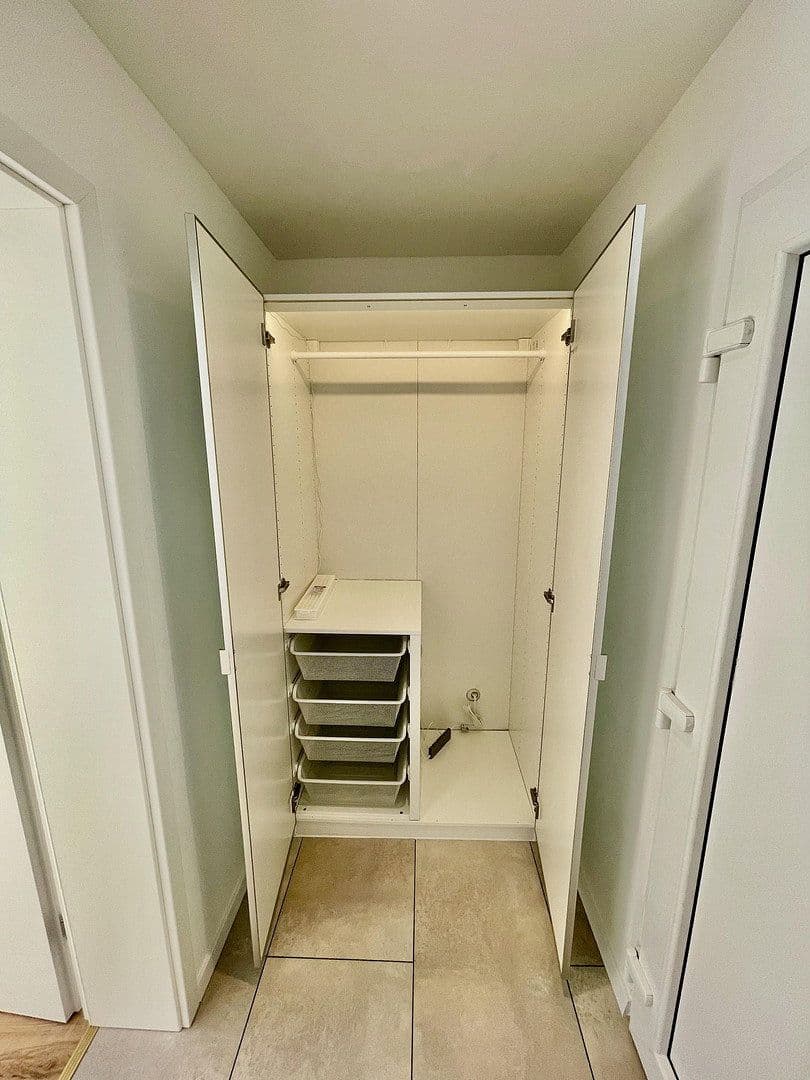 Pronájem bytu 2+1 60 m², St.-Franziskus-Str. 9, Kaiserslautern, Porýní-Falc Pronájem bytu 2+1 60 m², St.-Franziskus-Str. 9, Kaiserslautern, Porýní-Falc