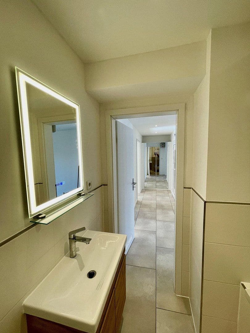 Pronájem bytu 2+1 60 m², St.-Franziskus-Str. 9, Kaiserslautern, Porýní-Falc Pronájem bytu 2+1 60 m², St.-Franziskus-Str. 9, Kaiserslautern, Porýní-Falc