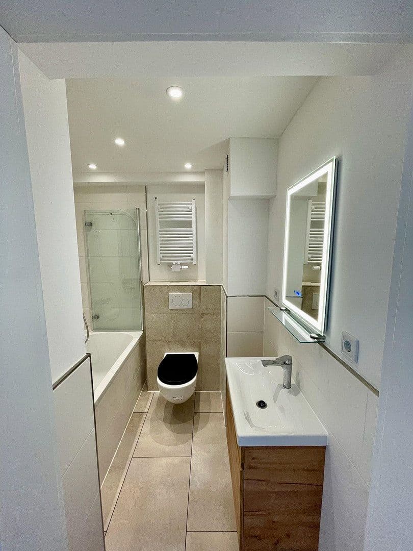 Pronájem bytu 2+1 60 m², St.-Franziskus-Str. 9, Kaiserslautern, Porýní-Falc Pronájem bytu 2+1 60 m², St.-Franziskus-Str. 9, Kaiserslautern, Porýní-Falc