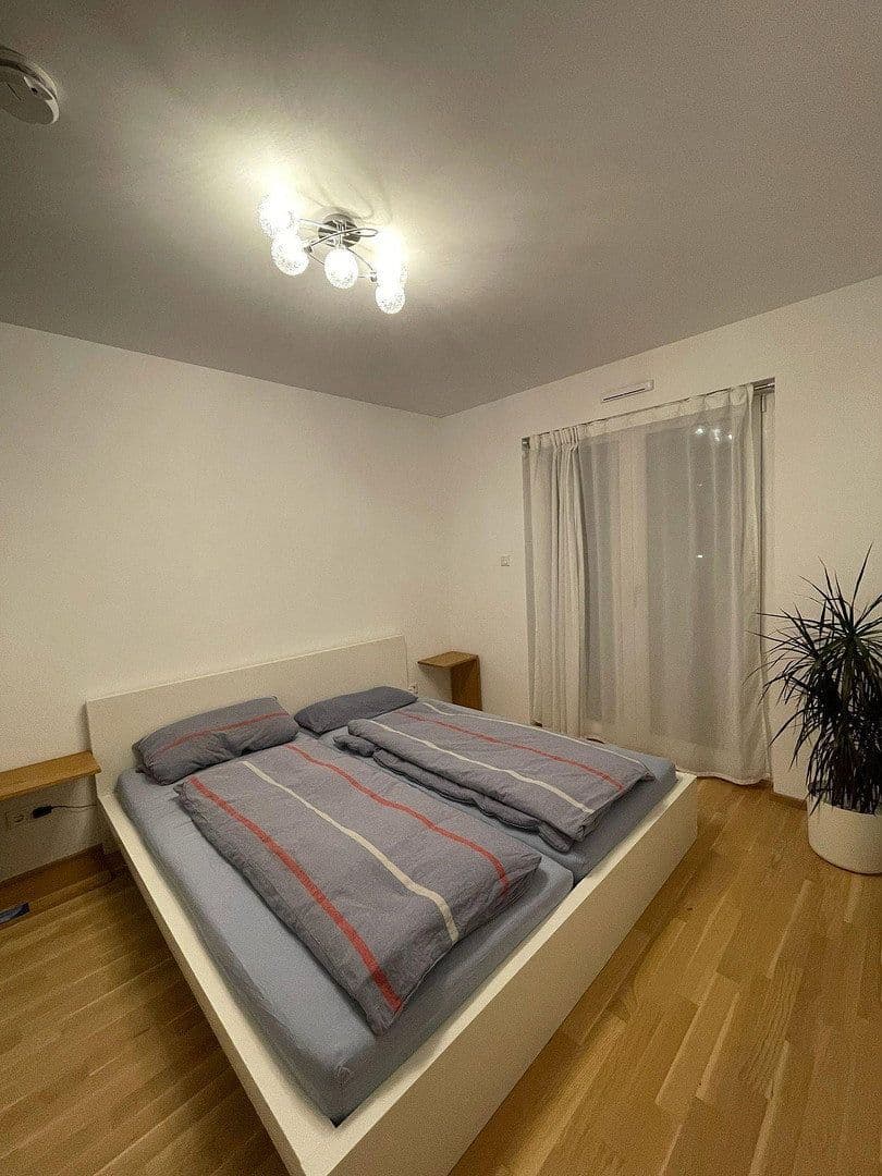 Pronájem bytu 2+1 50 m², Maria-Arndts-Str. 27, München Aubing, Bavorsko Pronájem bytu 2+1 50 m², Maria-Arndts-Str. 27, München Aubing, Bavorsko