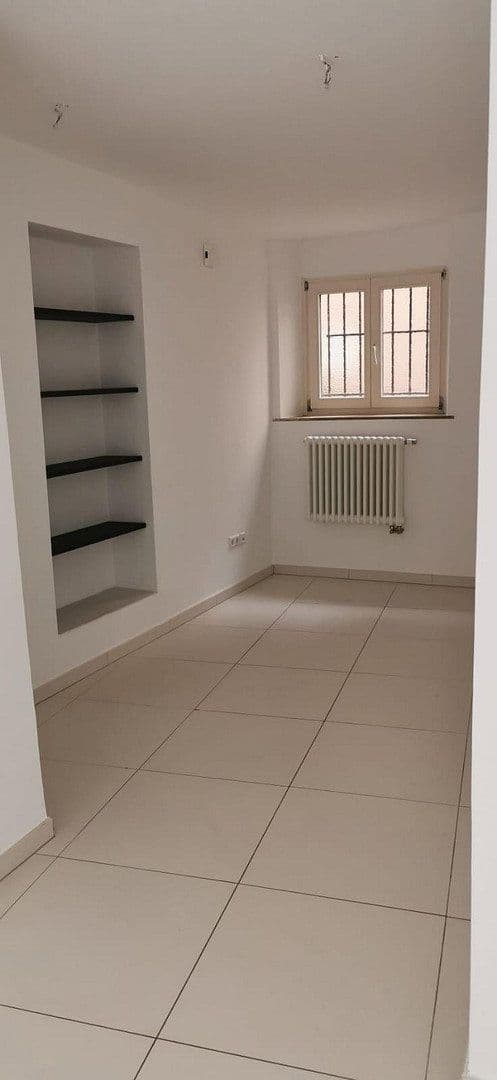 Pronájem nebytového prostoru 33 m², Luisenstr. 24, Baden-Baden, Bádensko-Württembersko Pronájem nebytového prostoru 33 m², Luisenstr. 24, Baden-Baden, Bádensko-Württembersko