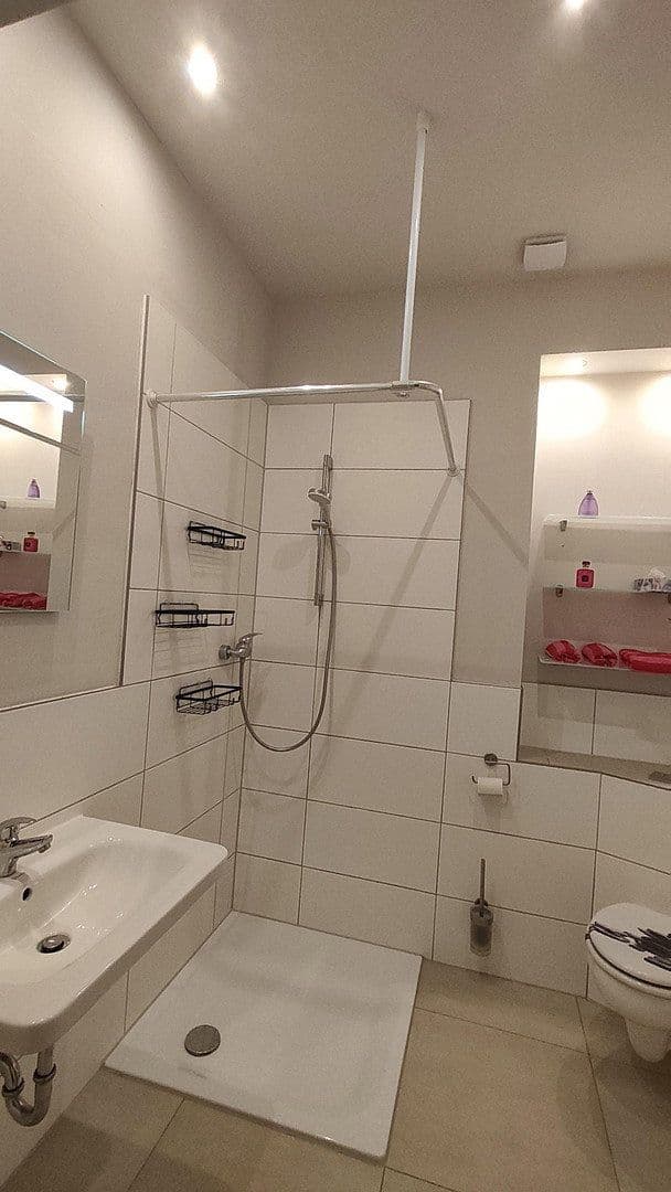 Pronájem bytu 3+1 86 m², Lindenstraße 3a, Peine, Dolní Sasko Pronájem bytu 3+1 86 m², Lindenstraße 3a, Peine, Dolní Sasko