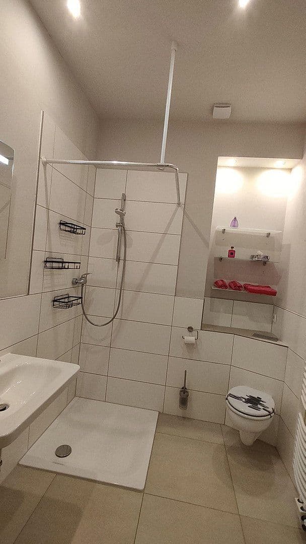 Pronájem bytu 3+1 86 m², Lindenstraße 3a, Peine, Dolní Sasko Pronájem bytu 3+1 86 m², Lindenstraße 3a, Peine, Dolní Sasko